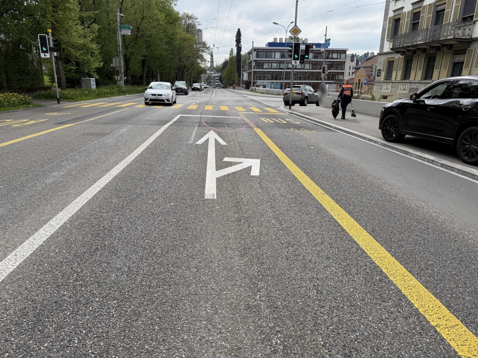 Auffahrkollision zwischen zwei Autos auf der Rorschacher Strasse